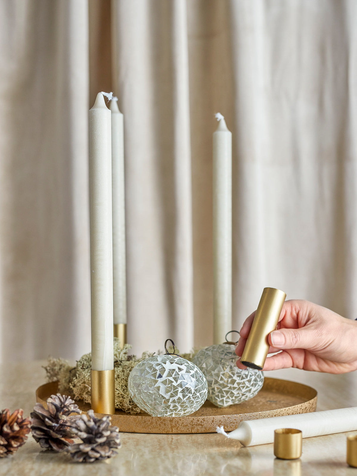 Maxime Adventskerzenständer, Gold, Metall in Gold präsentiert im Onlineshop von KAQTU Design AG. Kerzenständer ist von Bloomingville