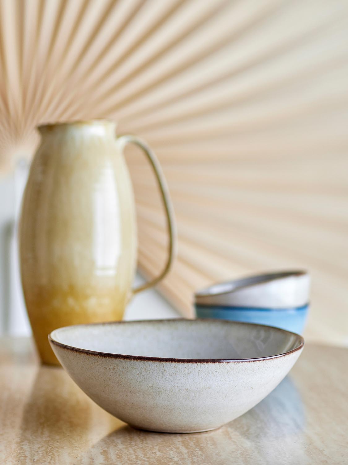 Sandrine Schale, Natur, Steingut in Nature präsentiert im Onlineshop von KAQTU Design AG. Schale ist von Bloomingville