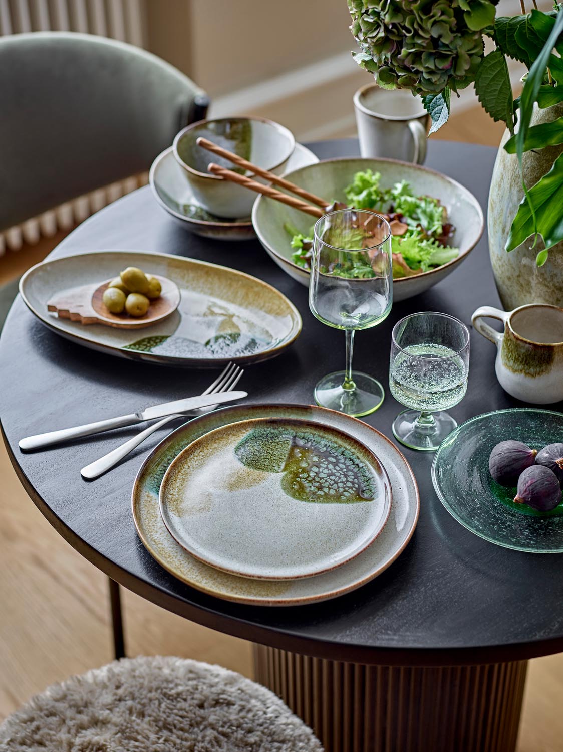 Jules Schale, Grün, Steingut in Green präsentiert im Onlineshop von KAQTU Design AG. Schale ist von Bloomingville