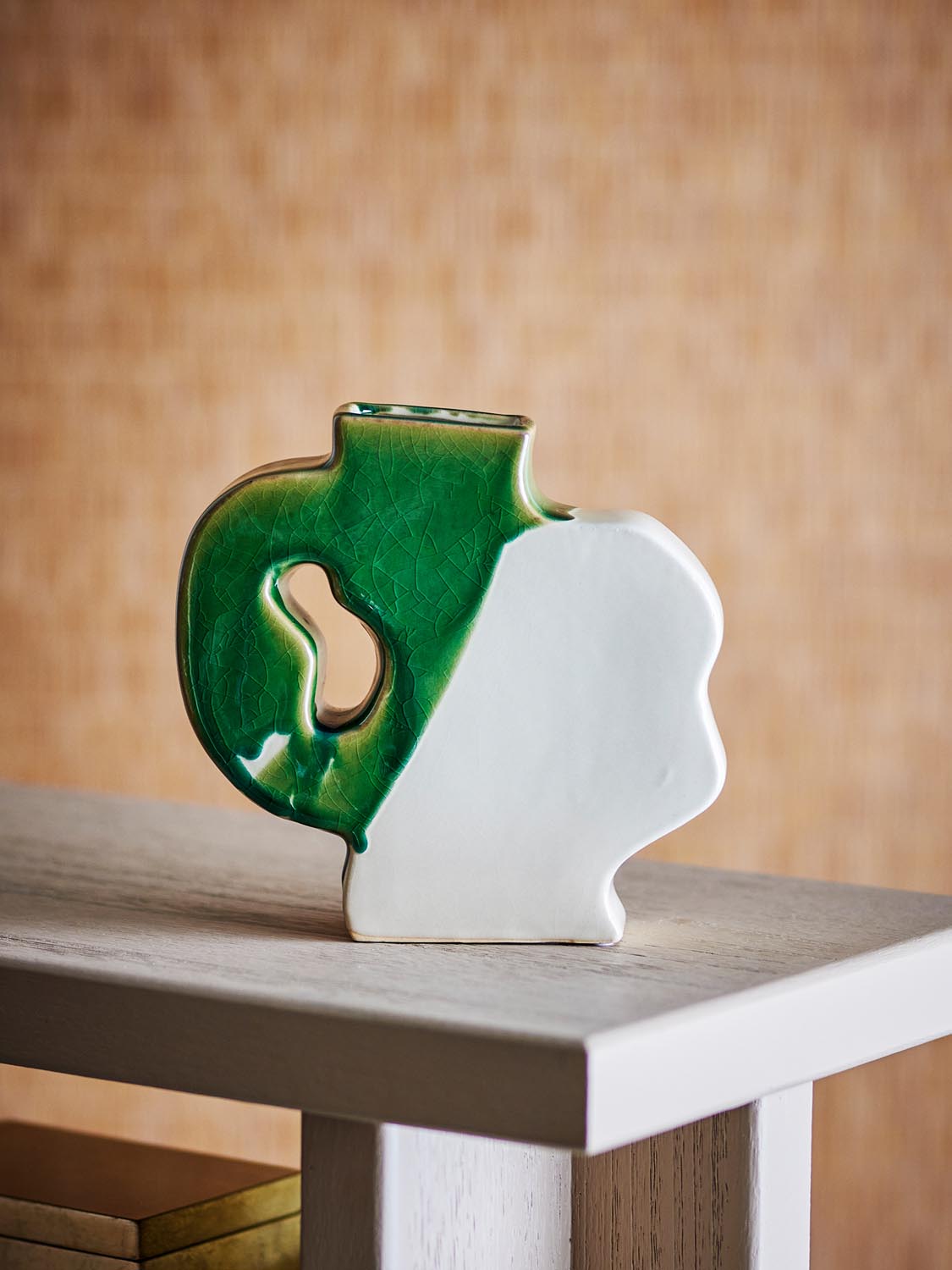 River Vase, Grün, Steingut in Green präsentiert im Onlineshop von KAQTU Design AG. Vase ist von Bloomingville