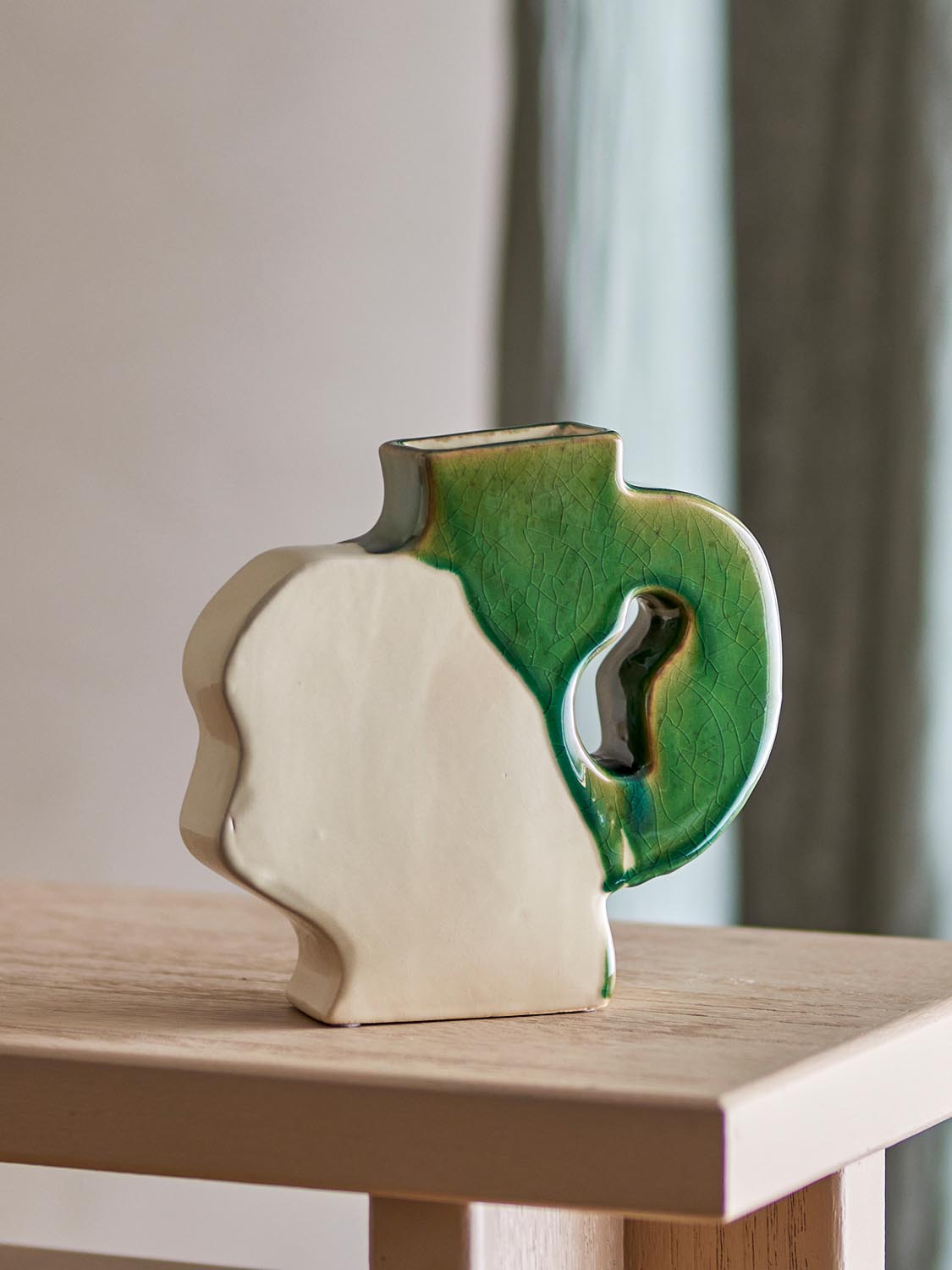 River Vase, Grün, Steingut in Green präsentiert im Onlineshop von KAQTU Design AG. Vase ist von Bloomingville