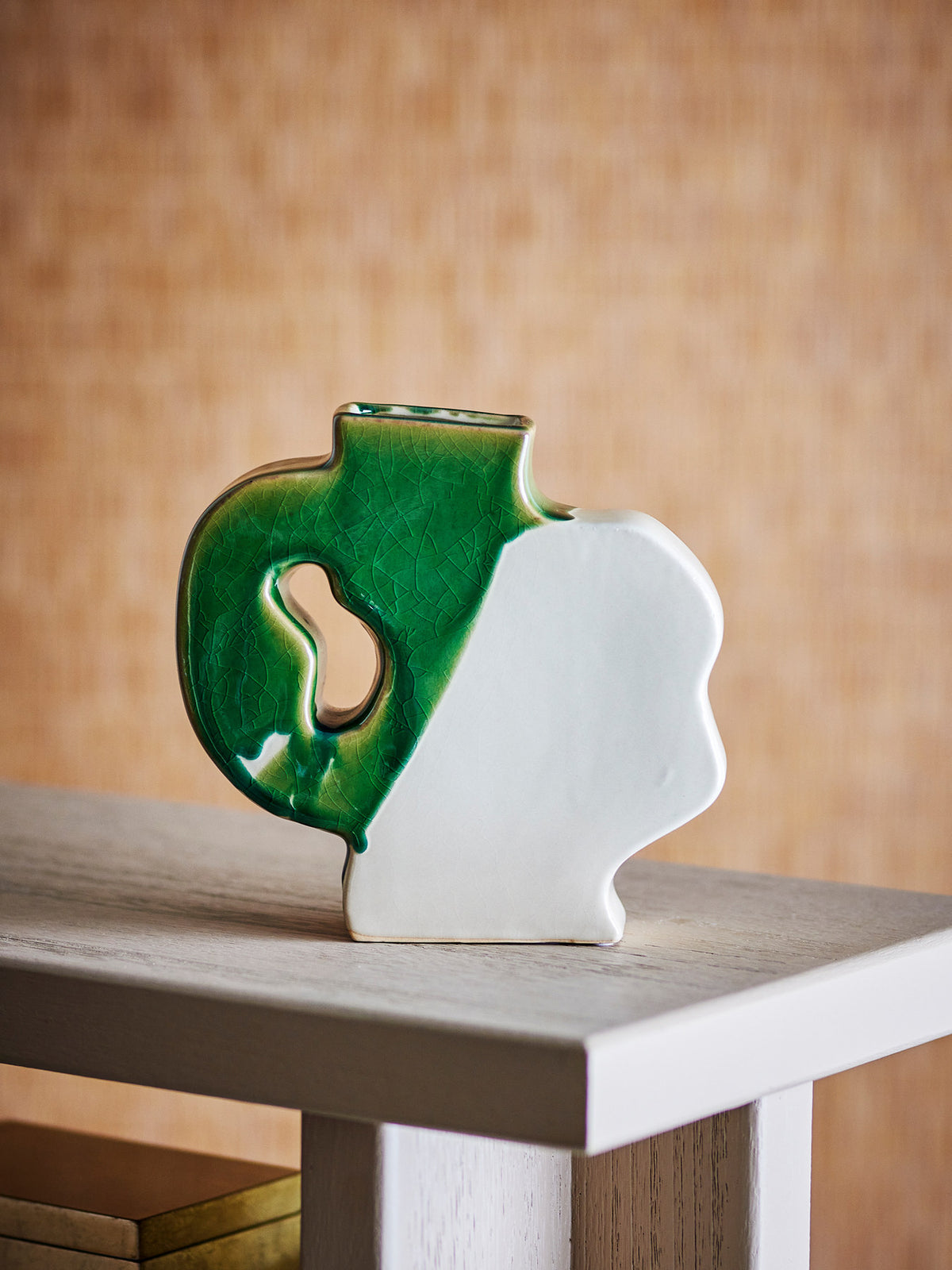 River Vase, Grün, Steingut in Green präsentiert im Onlineshop von KAQTU Design AG. Vase ist von Bloomingville