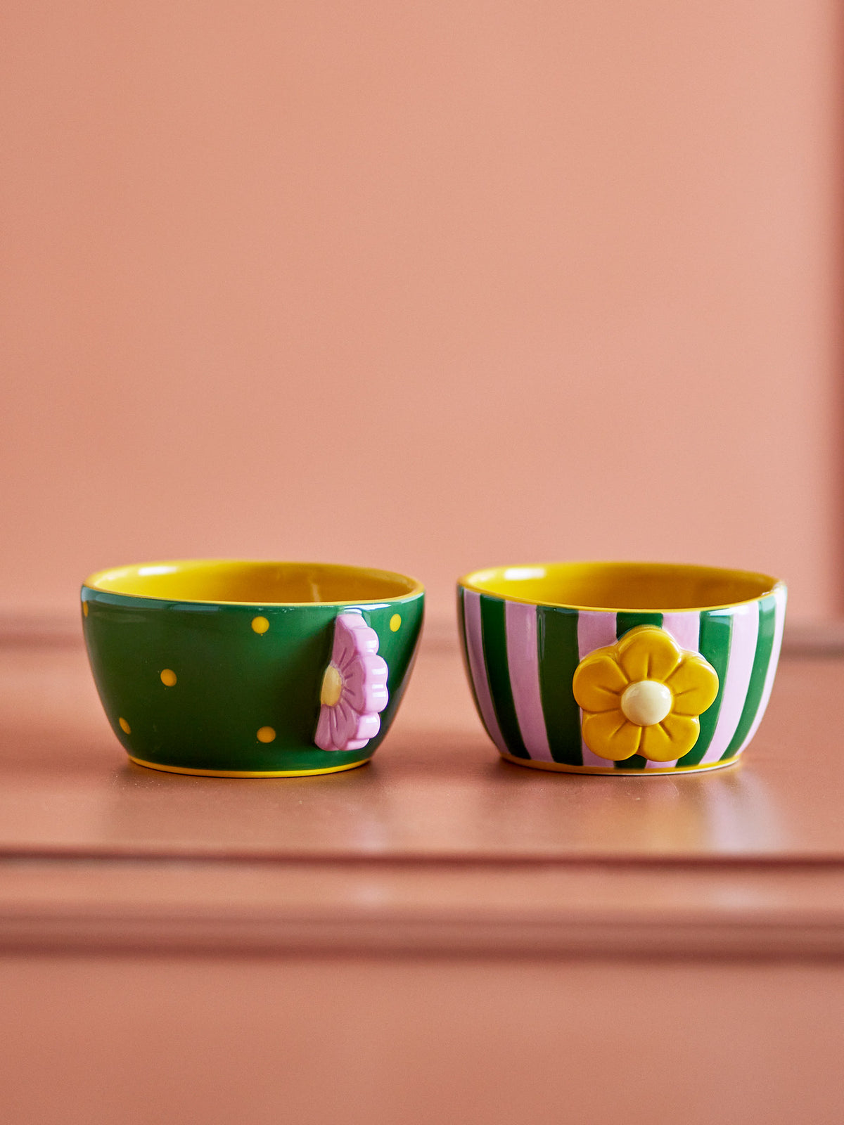 Haisy Schale, Bunt, Steingut in Multi präsentiert im Onlineshop von KAQTU Design AG. Schale ist von Bloomingville