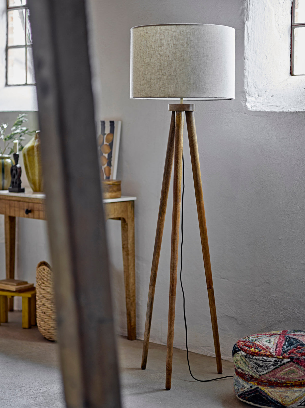 Etienne Stehlampe, Braun, Mango in Brown präsentiert im Onlineshop von KAQTU Design AG. Stehleuchte ist von Creative Collection