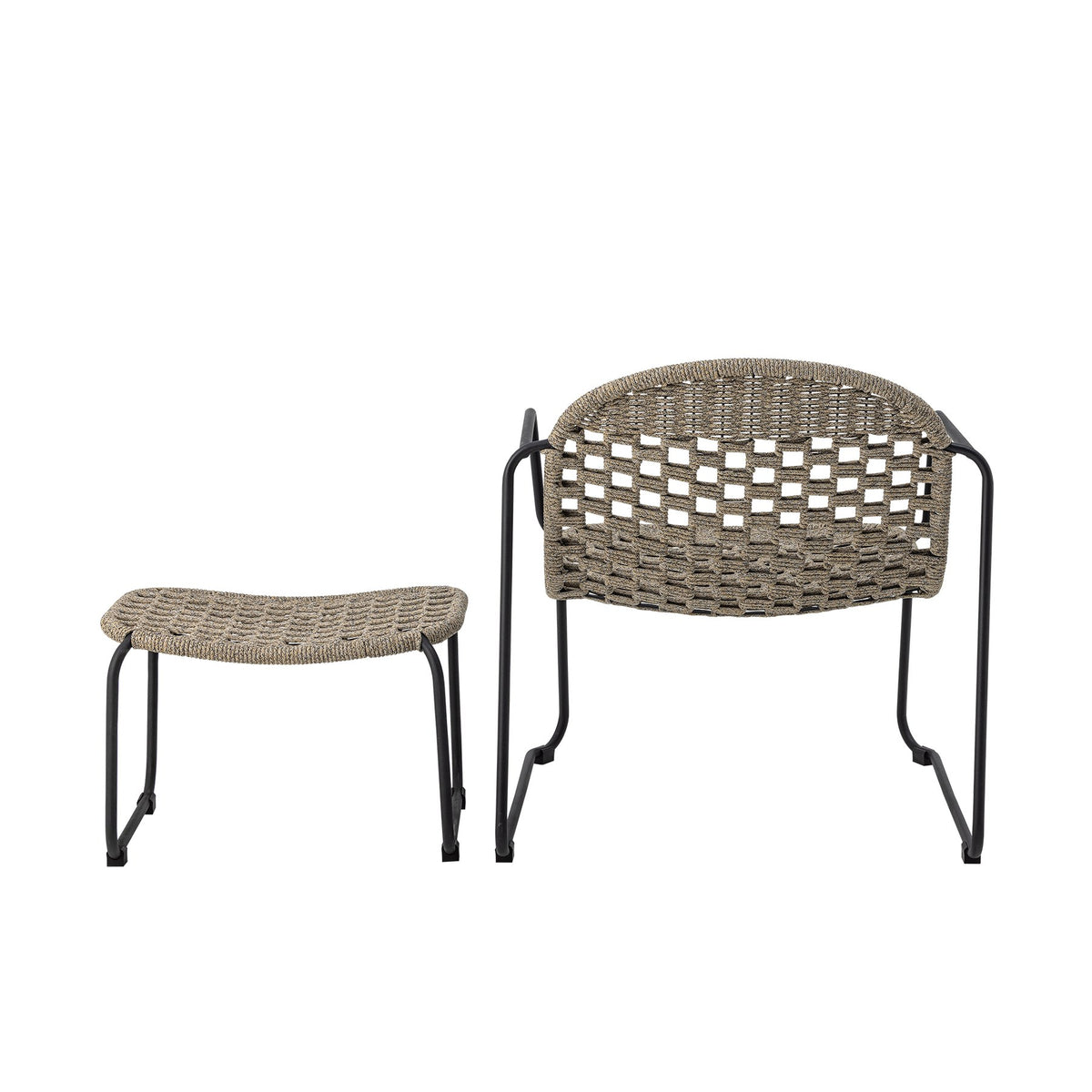 Schwarzer Lounge-Sessel mit Hocker aus Eisen und Polypropylen in offener Flechtoptik, abgerundete Rückenlehne, schlanke Armlehnen.