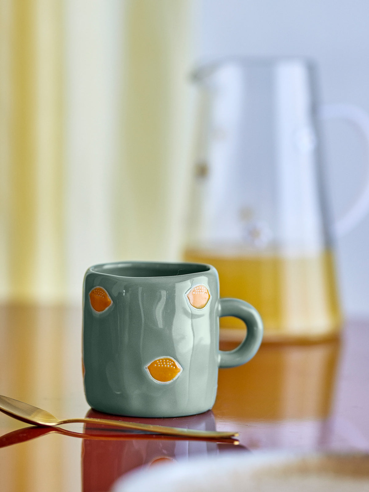 Agnes Tasse, Grün, Steingut in Grün präsentiert im Onlineshop von KAQTU Design AG. Tasse ist von Bloomingville Mini