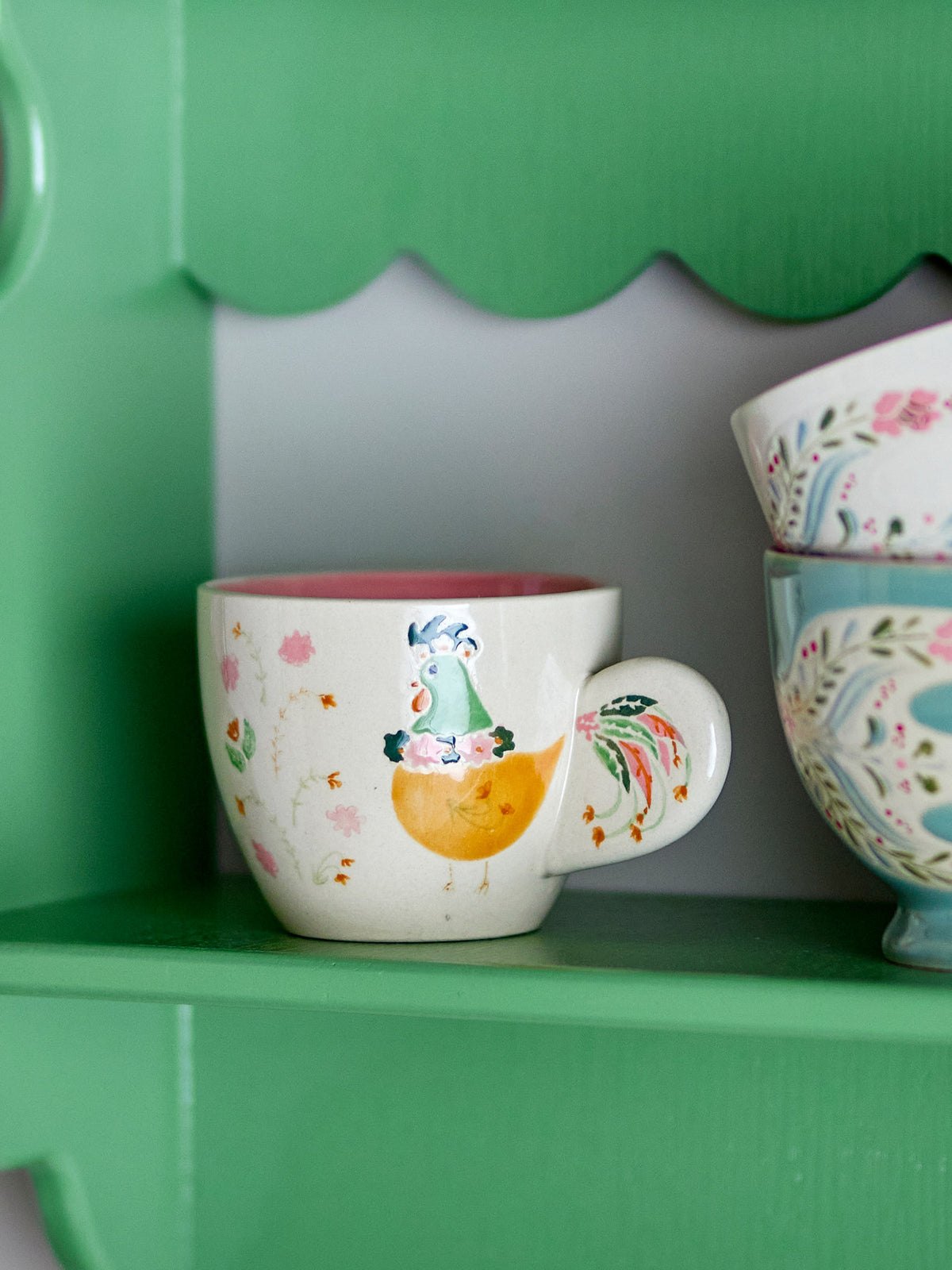 Joshua Tasse, Rose, Steingut in Rose präsentiert im Onlineshop von KAQTU Design AG. Tasse ist von Creative Collection