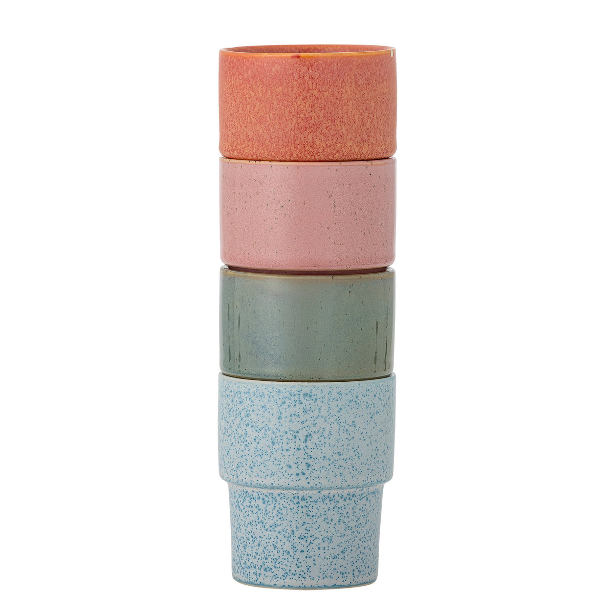 Ewan Tasse, Rose, Steingut in Rose präsentiert im Onlineshop von KAQTU Design AG. Tasse ist von Bloomingville