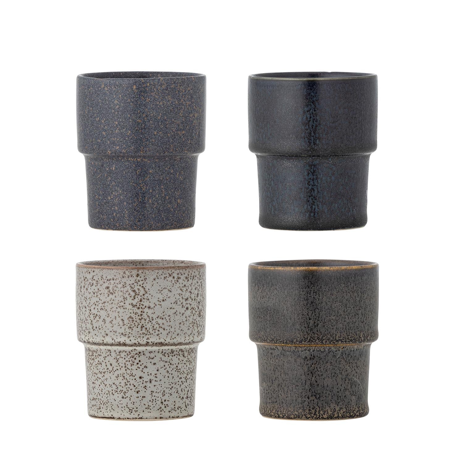 Ewan Tasse, Braun, Steingut in Braun präsentiert im Onlineshop von KAQTU Design AG. Tasse ist von Bloomingville