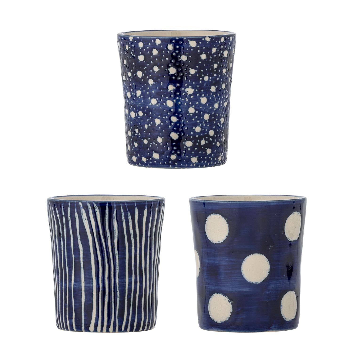 Minoa Tasse, Blau, Steingut in Blau präsentiert im Onlineshop von KAQTU Design AG. Tasse ist von Creative Collection