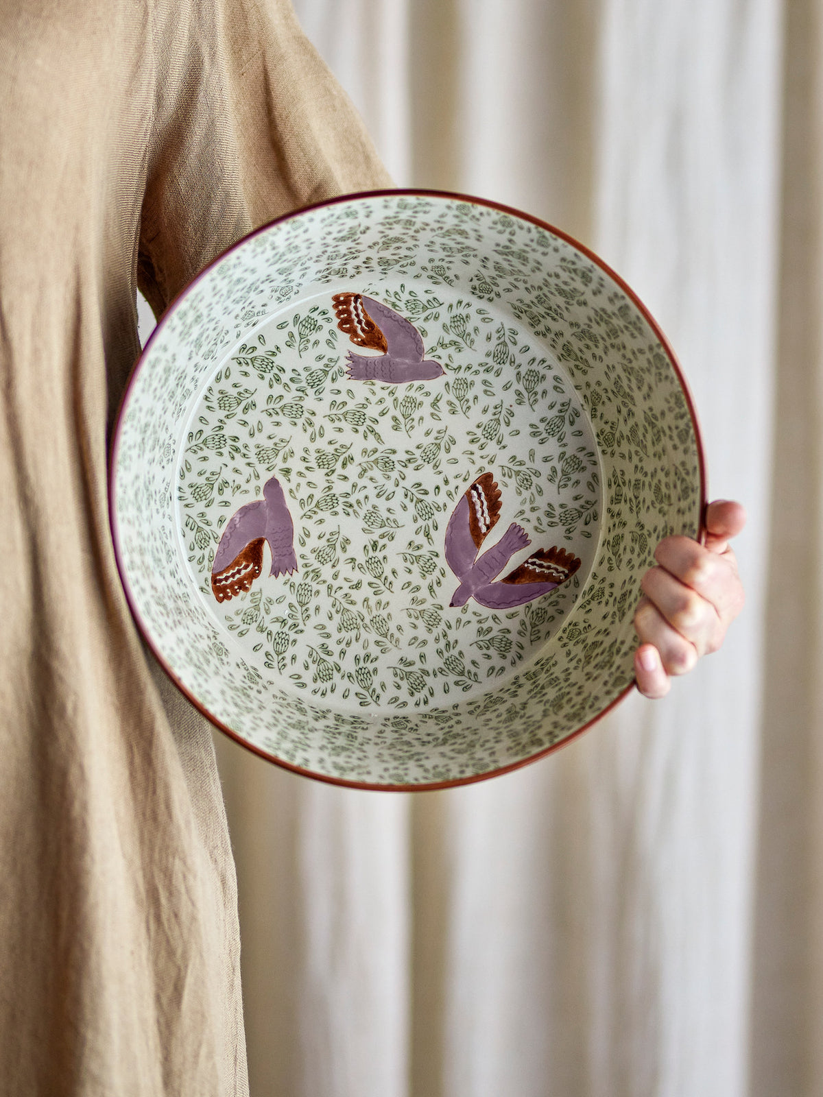 Hezha Schale, Grün, Steingut in Green präsentiert im Onlineshop von KAQTU Design AG. Schale ist von Bloomingville