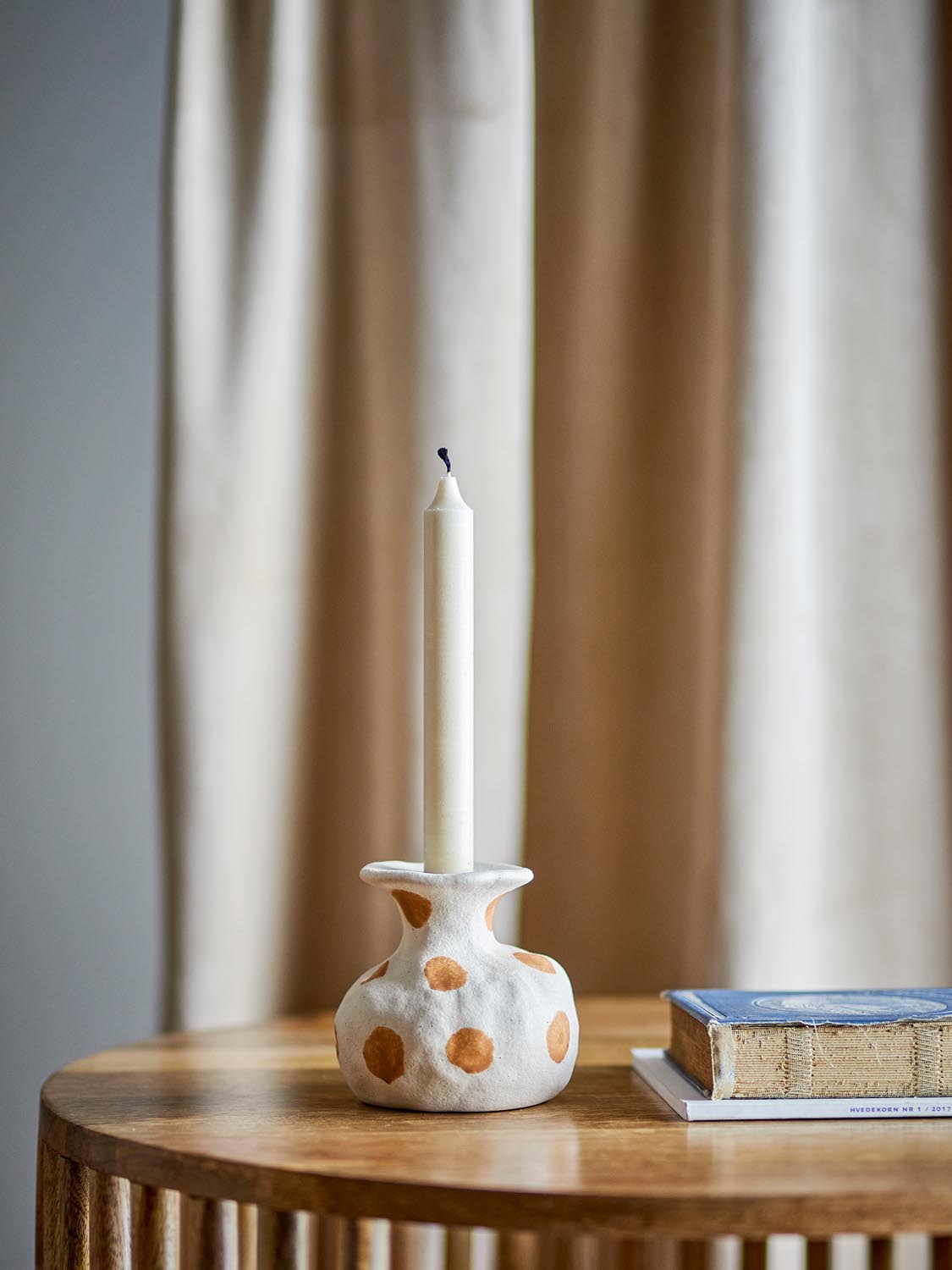 Byron Kerzenhalter, Natur, Steingut in Nature präsentiert im Onlineshop von KAQTU Design AG. Kerzenständer ist von Creative Collection