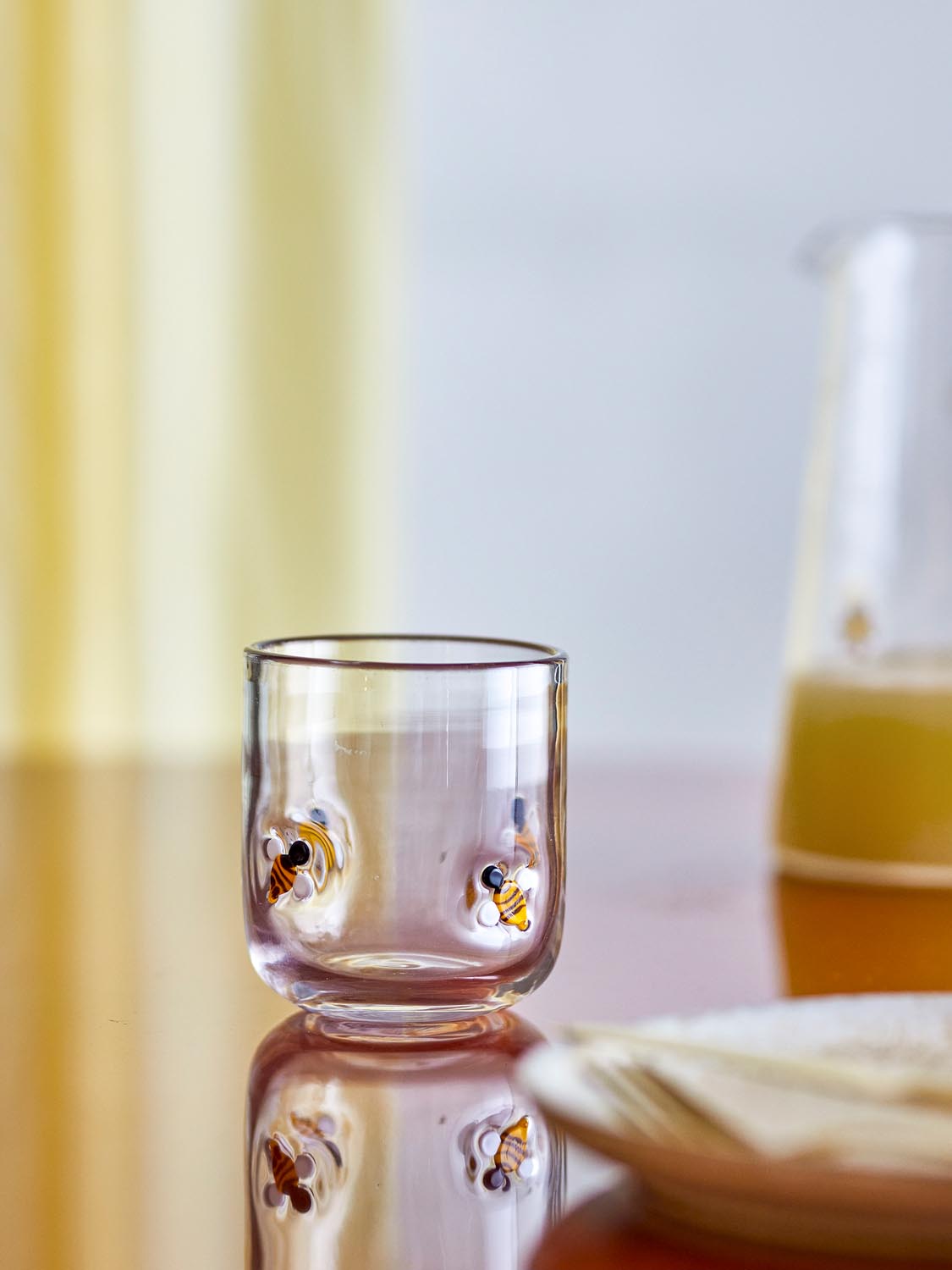 Buzz Trinkglas, Klar, Glas in Clear präsentiert im Onlineshop von KAQTU Design AG. Glas ist von Bloomingville