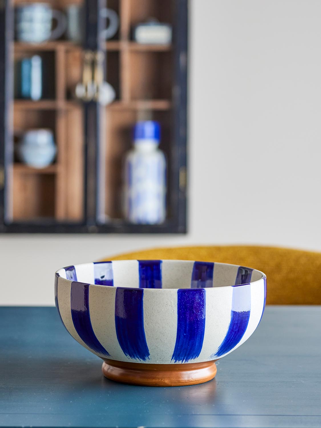 Shakti Schale, Blau, Steingut in Blue präsentiert im Onlineshop von KAQTU Design AG. Schale ist von Creative Collection