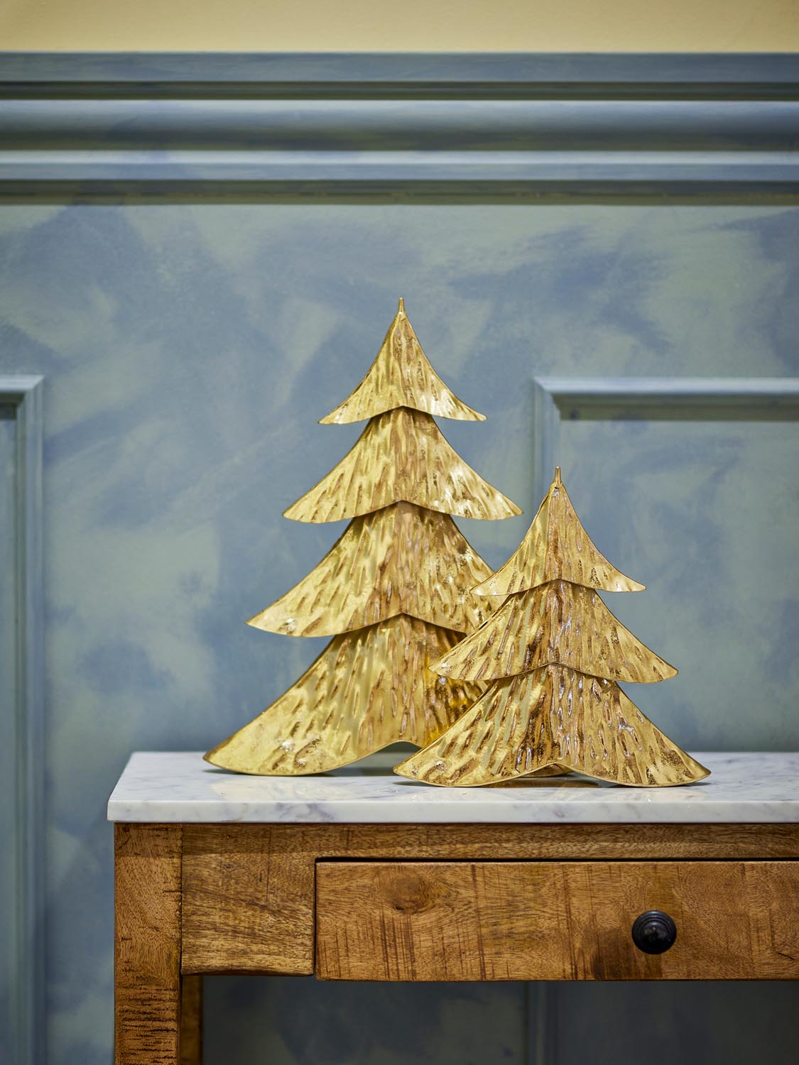 Kaiam Deko-Baum, Gold, Metall in Gold präsentiert im Onlineshop von KAQTU Design AG. Kunstgegenstände ist von Bloomingville
