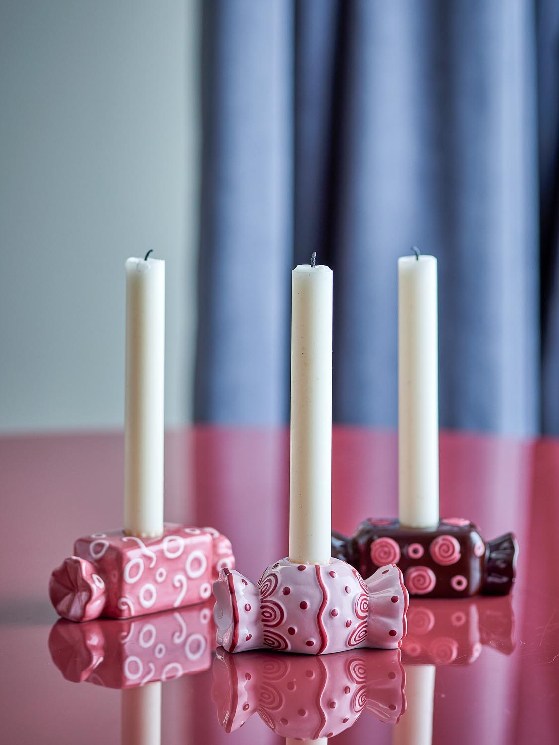 Maiano Kerzenhalter, Rose, Keramik in Rose präsentiert im Onlineshop von KAQTU Design AG. Kerzenständer ist von Bloomingville
