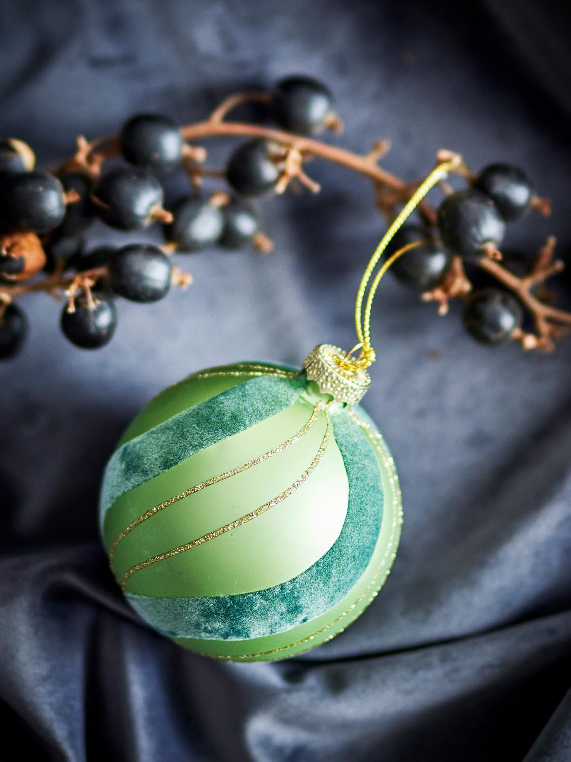 Sunita Ornament, Grün, Glas in Green präsentiert im Onlineshop von KAQTU Design AG. Ornament ist von Bloomingville