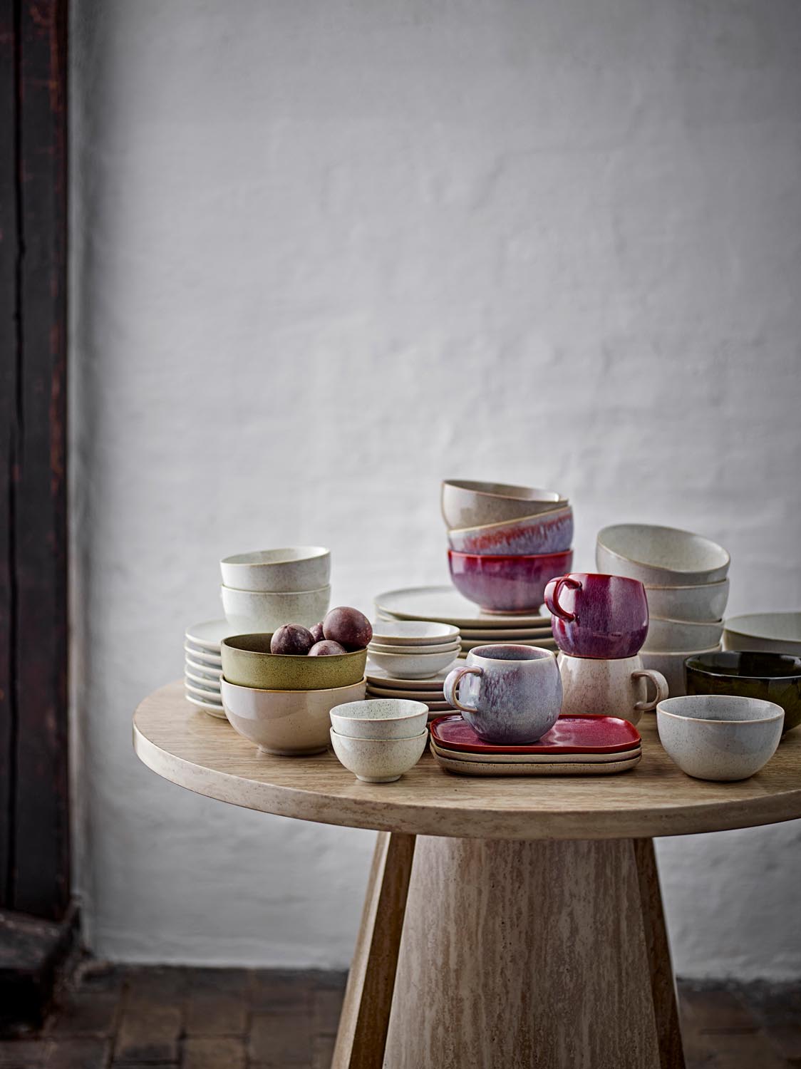 Addison Becher, Rose, Steingut in Rose präsentiert im Onlineshop von KAQTU Design AG. Tasse ist von Bloomingville