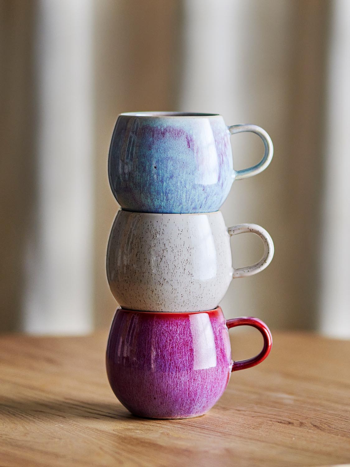 Addison Becher, Rose, Steingut in Rose präsentiert im Onlineshop von KAQTU Design AG. Tasse ist von Bloomingville