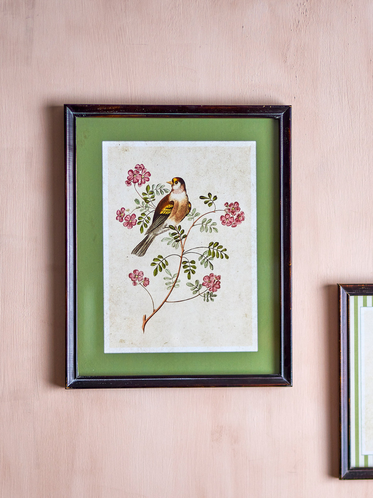 Renji Illustration mit Rahmen, Bunt, Tannenholz in Multi präsentiert im Onlineshop von KAQTU Design AG. Bild ist von Creative Collection