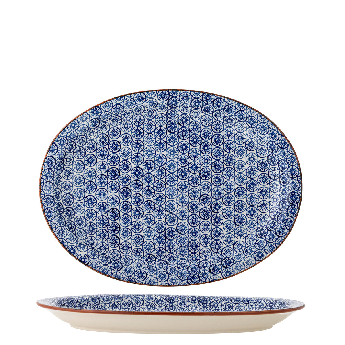 Karine Servierplatte, Blau, Steingut in Blue präsentiert im Onlineshop von KAQTU Design AG. Servierplatten ist von Bloomingville