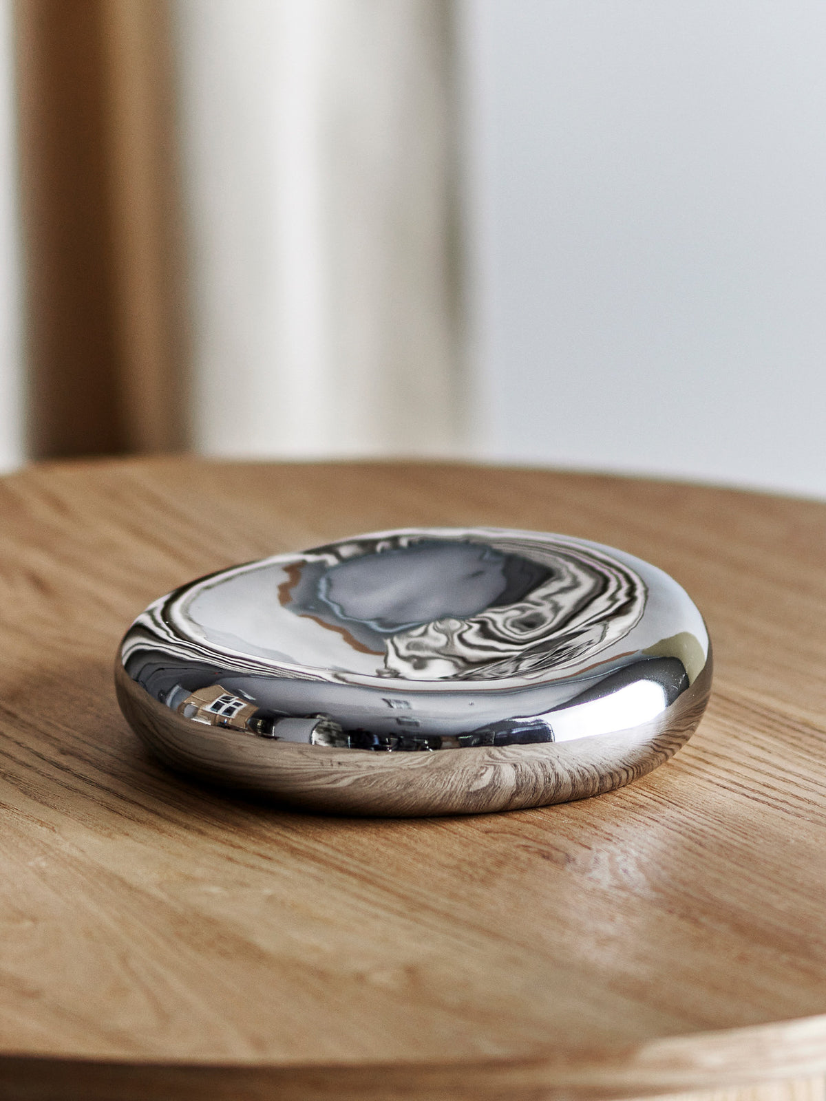 Shine Schale, Silber, Steingut in Silver präsentiert im Onlineshop von KAQTU Design AG. Schale ist von Bloomingville