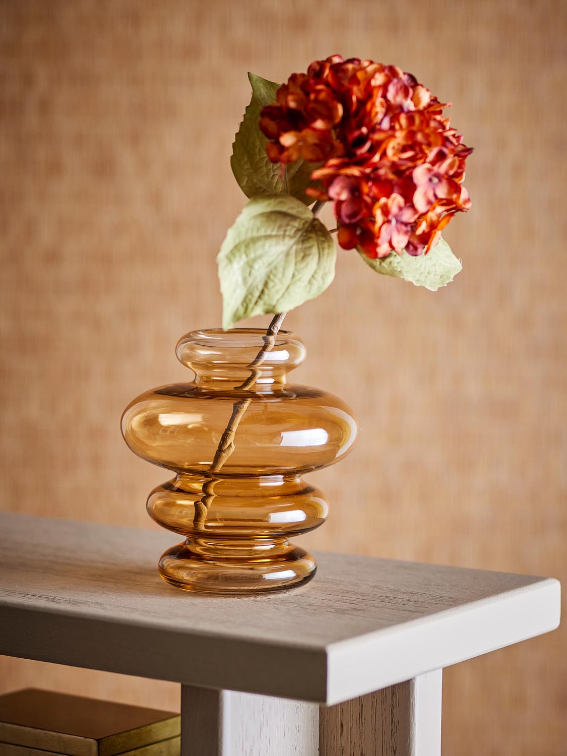 Kayn Vase, Gelb, Glas in Yellow präsentiert im Onlineshop von KAQTU Design AG. Vase ist von Bloomingville