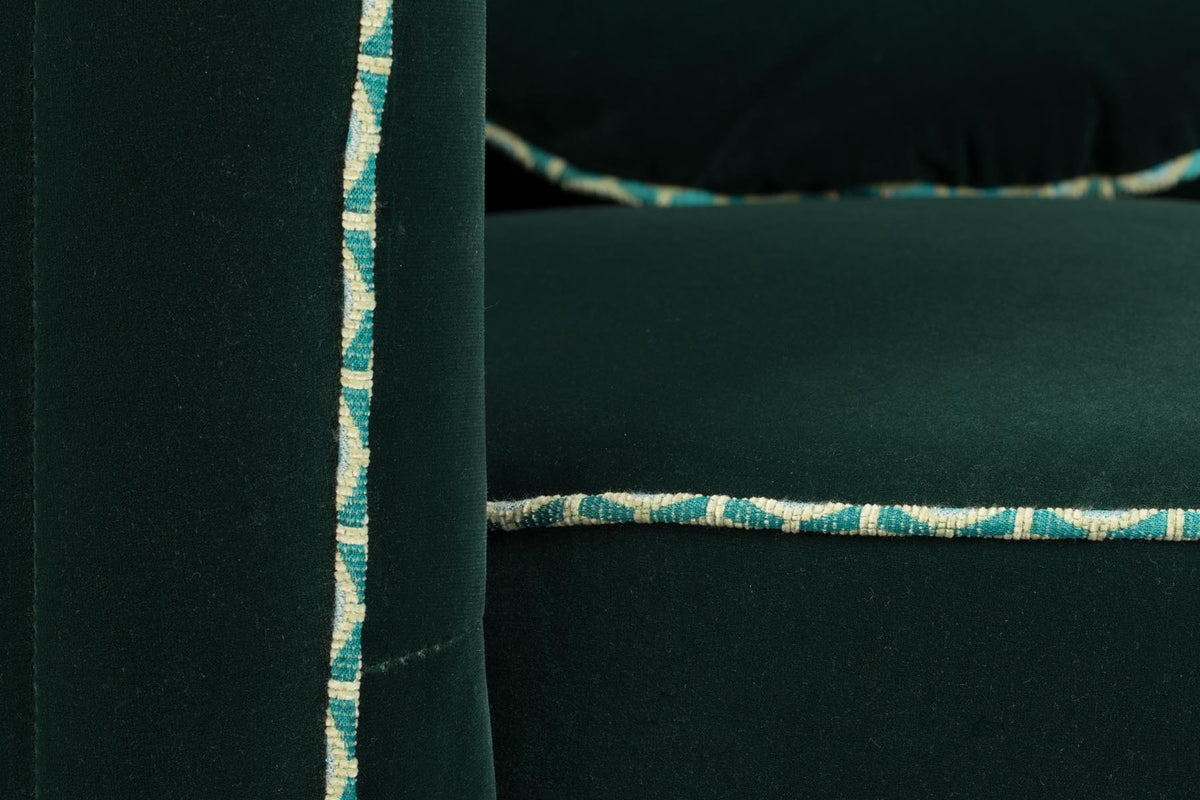 SASSY GRANNY Loungesessel in Grün präsentiert im Onlineshop von KAQTU Design AG. Sessel ist von Bold Monkey