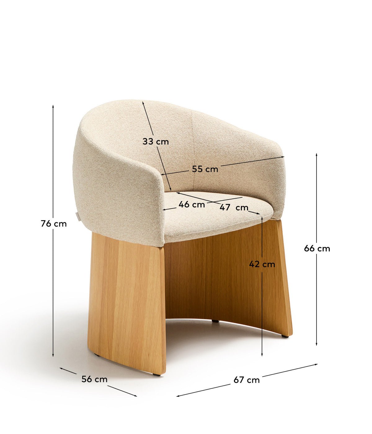 Stuhl Bosca mit beiger Chenille und Eichenfurnier FSC 100% in Beige präsentiert im Onlineshop von KAQTU Design AG. Stuhl mit Armlehne ist von Kave Home