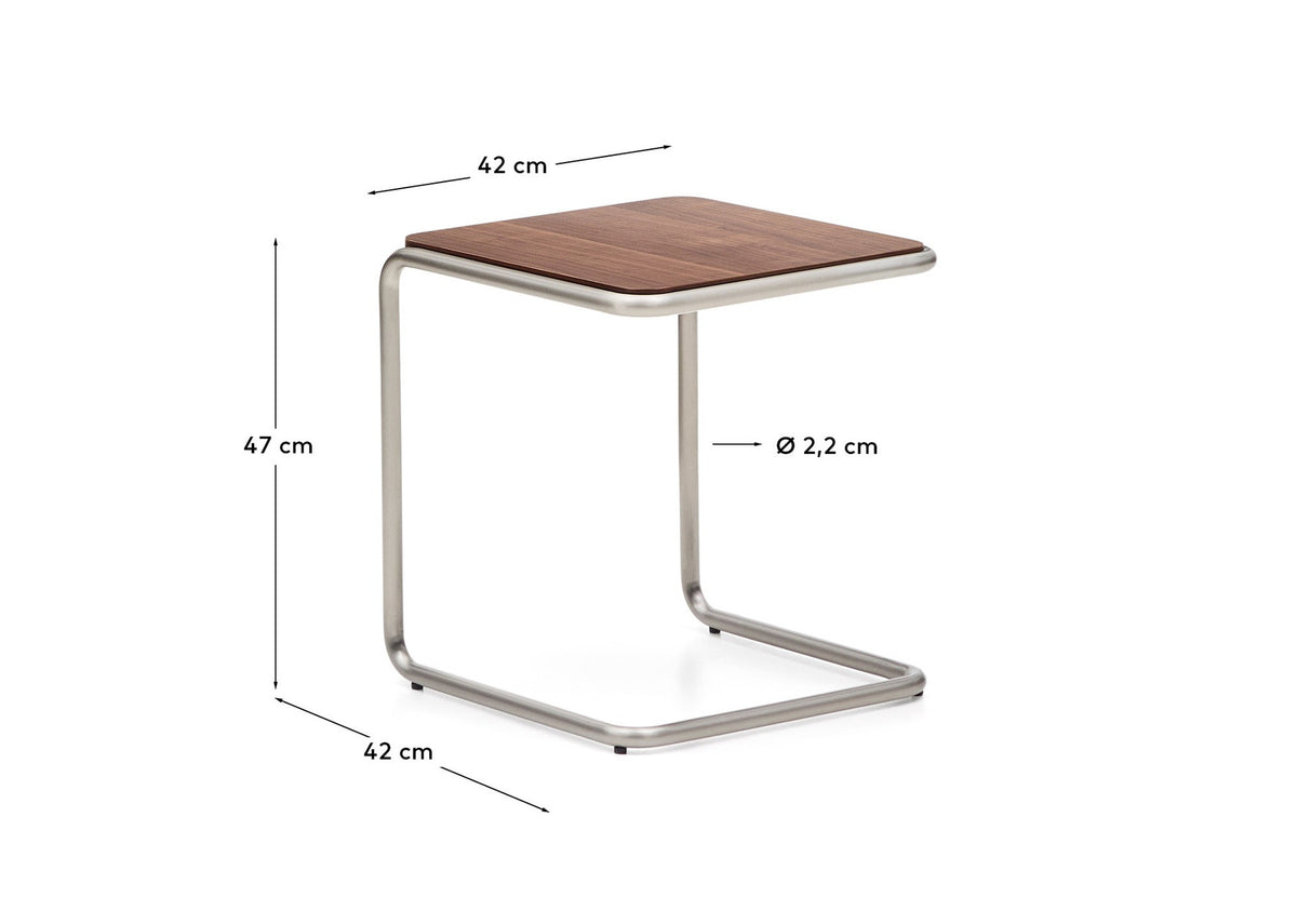 Beistelltisch Tarsel aus Nussbaumfurnier mit Gestell aus gebürstetem Edelstahl 42 x 47 cm in Dunkelbraun präsentiert im Onlineshop von KAQTU Design AG. Beistelltisch ist von Kave Home