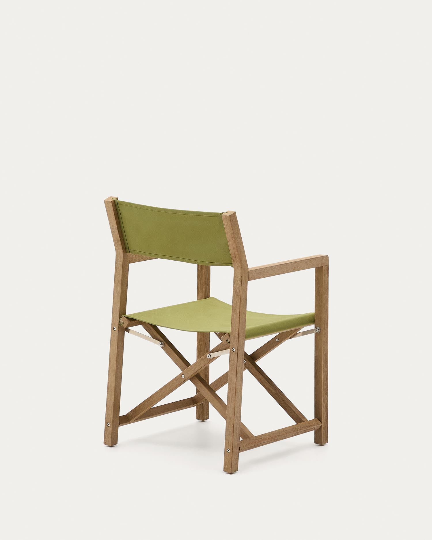 Genießen Sie den eleganten Outdoor-Klappstuhl Vilara in Grün, gefertigt aus nachhaltigem Akazienholz. Perfekt für entspannte Stunden im Freien!