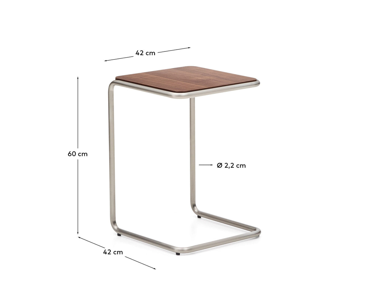 Beistelltisch Tarsel aus Nussbaumfurnier mit Gestell aus gebürstetem Edelstahl 42 x 60 cm in Dunkelbraun präsentiert im Onlineshop von KAQTU Design AG. Beistelltisch ist von Kave Home