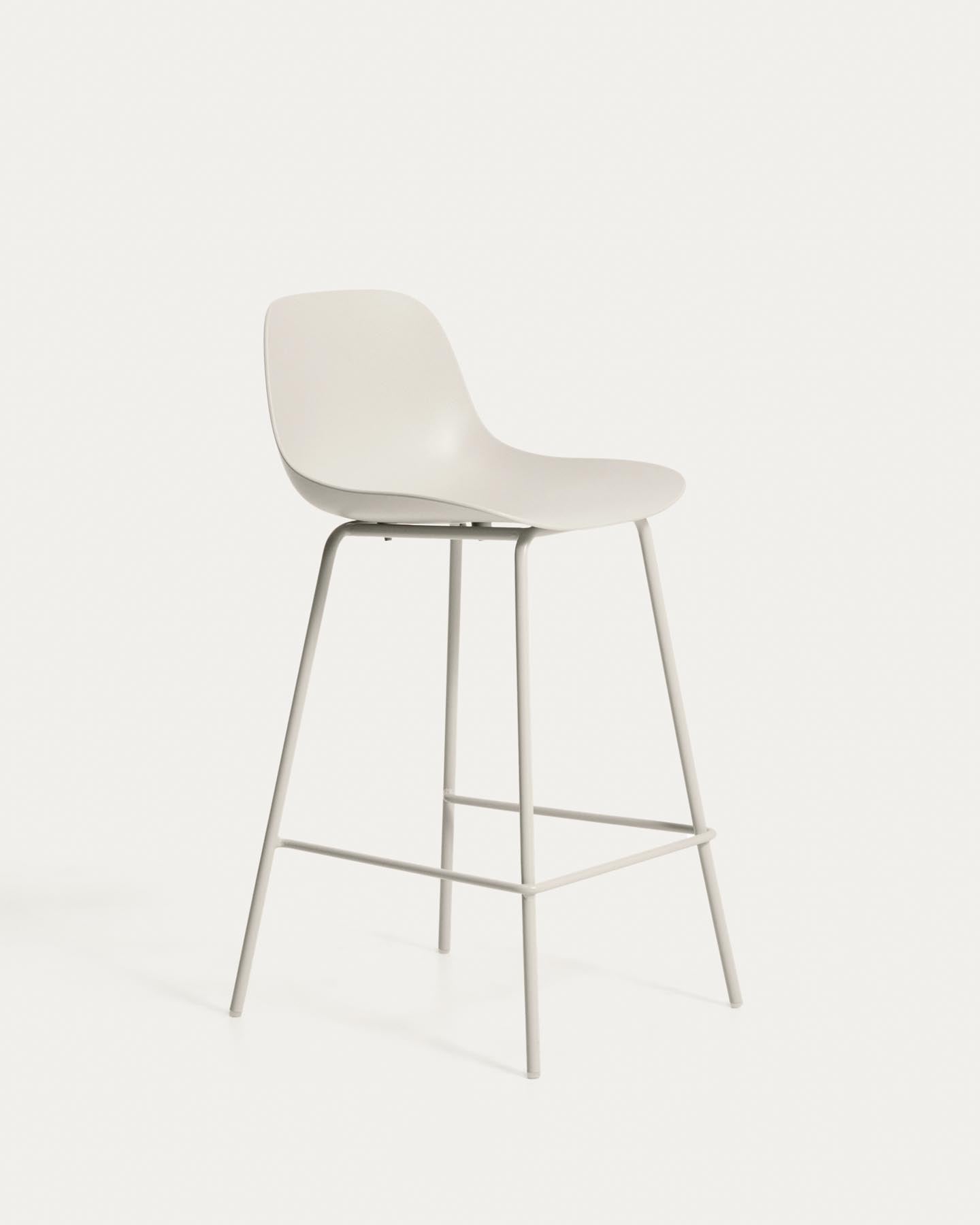 Beiger Hocker Altea mit Stahlbeinen mit beigem Finish, 65 cm in Beige präsentiert im Onlineshop von KAQTU Design AG. Barhocker ist von Kave Home