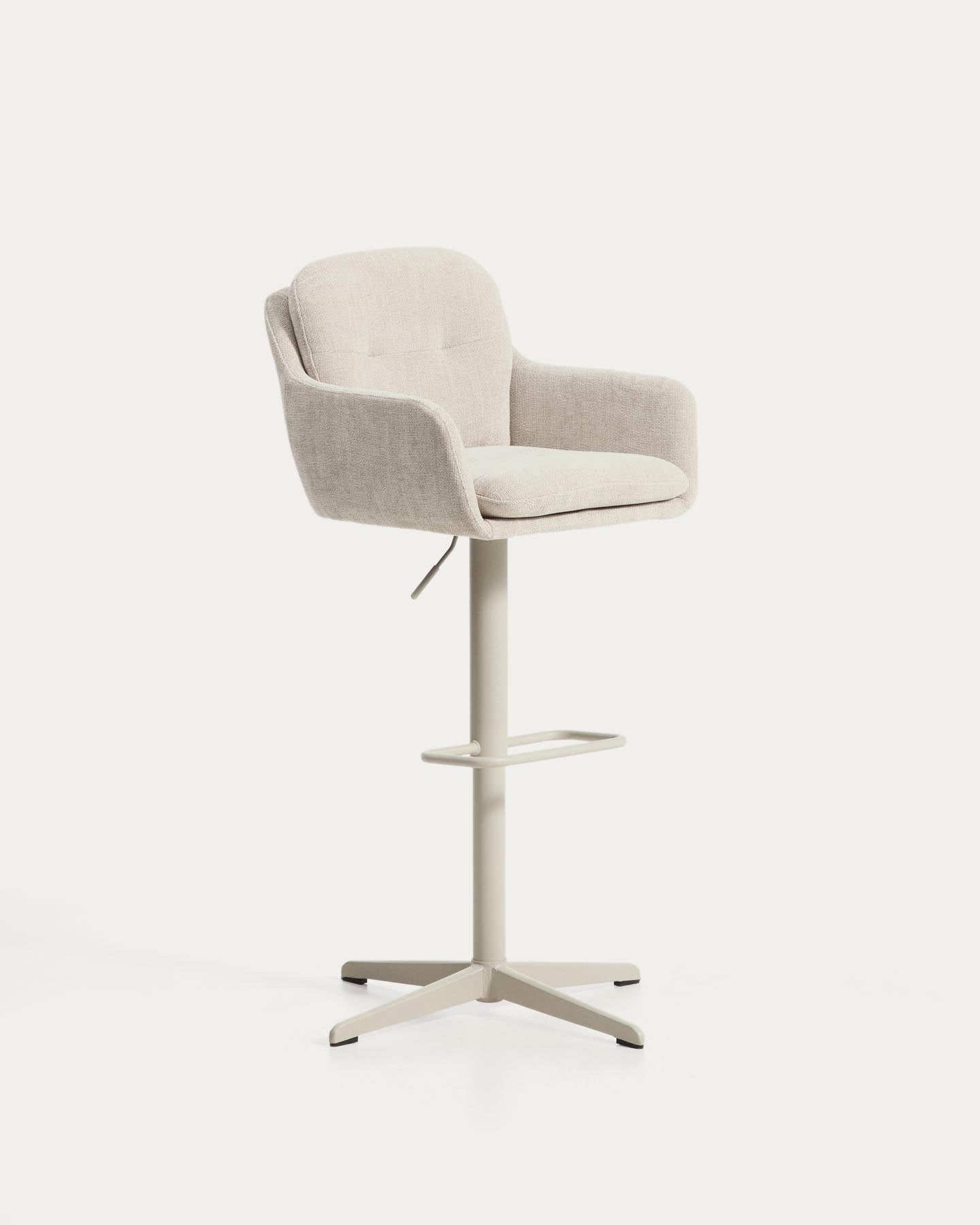 Drehhocker Lexa mit beiger Chenille und Stahlbeinen mit beigem Finish in Beige präsentiert im Onlineshop von KAQTU Design AG. Barhocker ist von Kave Home