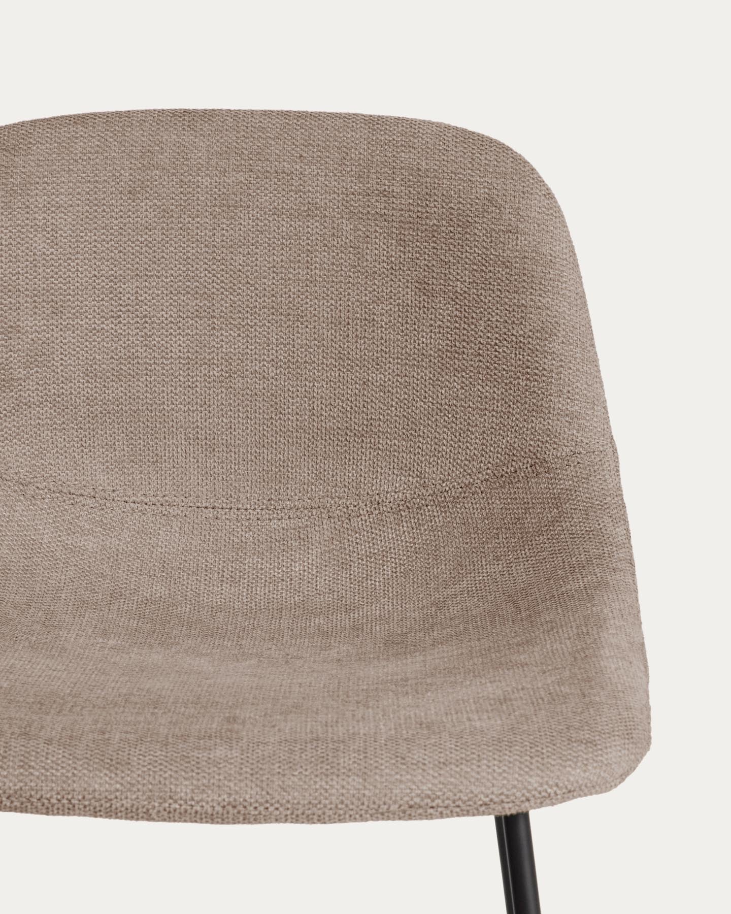 Hocker Zahara mit brauner Chenille und Stahlbeinen mit schwarzem Finish, 76 cm, FSC 100 % in Braun präsentiert im Onlineshop von KAQTU Design AG. Barhocker ist von Kave Home