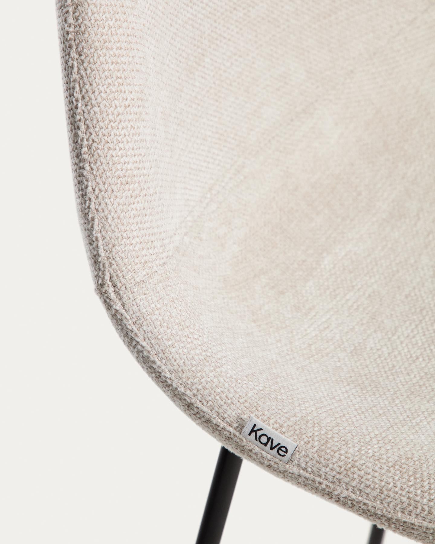 Hocker Zahara mit beiger Chenille und Stahlbeinen mit schwarzem Finish, 65 cm, FSC 100 % in Beige präsentiert im Onlineshop von KAQTU Design AG. Barhocker ist von Kave Home