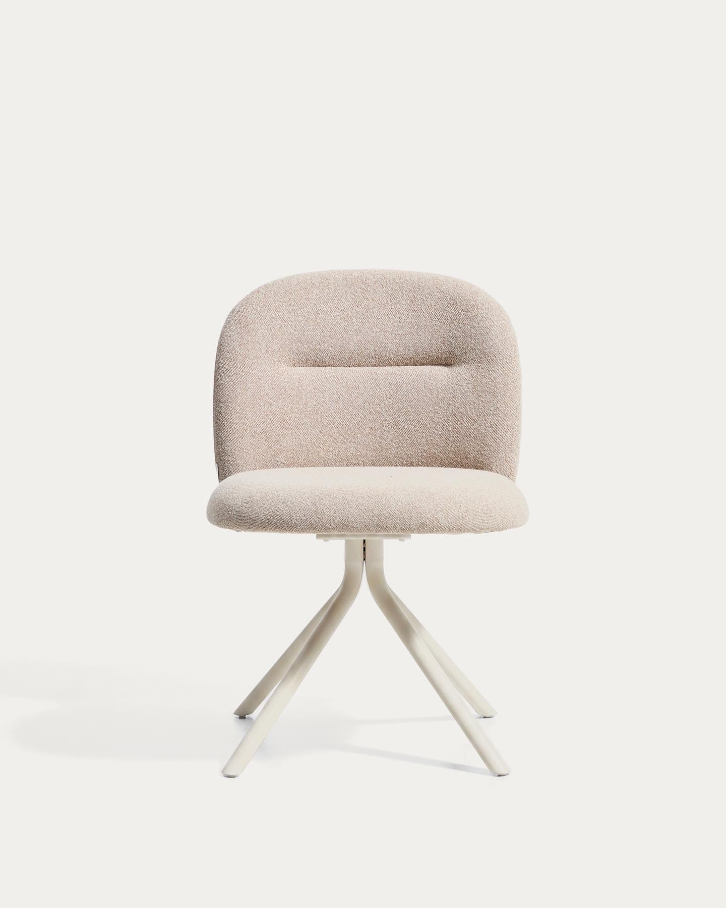 Drehstuhl Arino mit beiger Chenille und beigen Metallbeinen FSC 100% in Beige präsentiert im Onlineshop von KAQTU Design AG. Drehstuhl ist von Kave Home