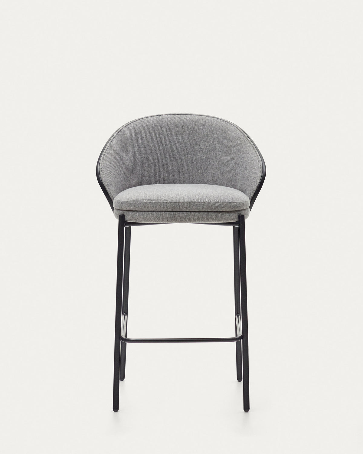 Eamy Hocker hellgraue Chenille Eschenfurnier mit schwarzem Finish und Metall in Schwarz Höhe 65 cm in Schwarz präsentiert im Onlineshop von KAQTU Design AG. Barhocker ist von Kave Home