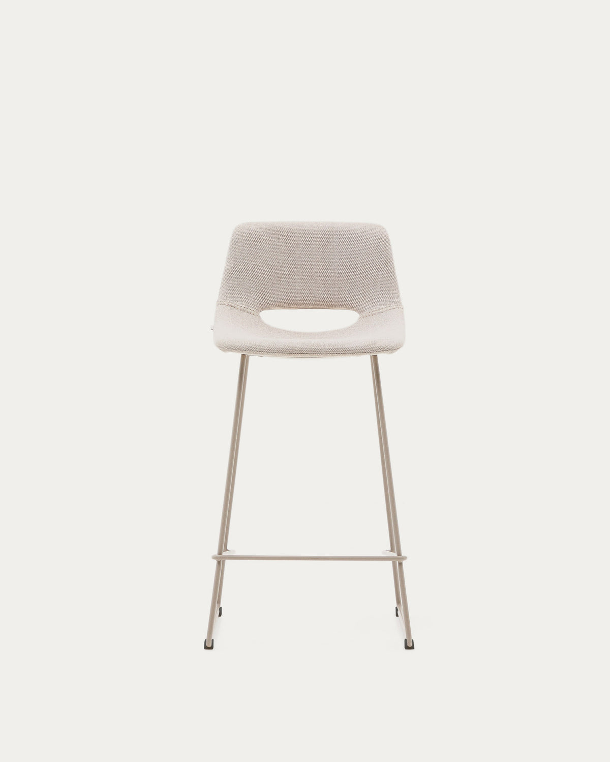Zahara Hocker beige und Stahl mit beigem Finish 65 cm FSC 100% in Beige präsentiert im Onlineshop von KAQTU Design AG. Barstuhl ist von Kave Home