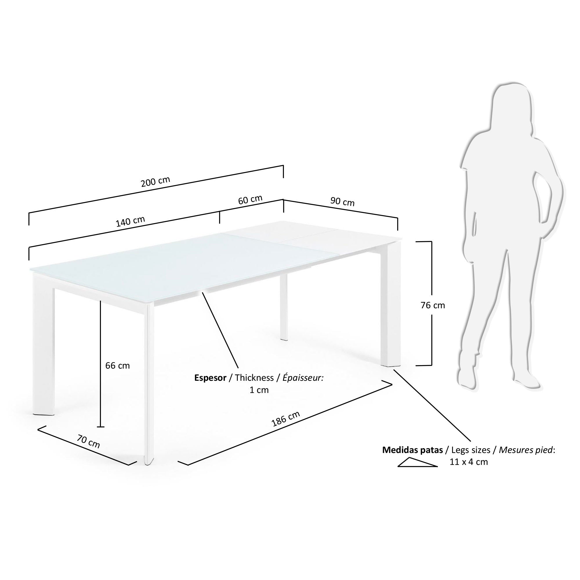 Eleganter Axis Ausziehtisch von Kave Home mit weißer Glasplatte und robusten Stahlbeinen, ausziehbar von 140 auf 200 cm für flexible Esszimmergestaltung.