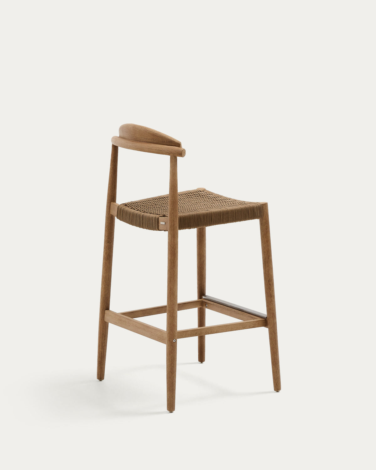 Nina Hocker aus massivem Akazienholz Höhe 76 cm FSC 100% in Beige, Natur präsentiert im Onlineshop von KAQTU Design AG. Outdoor-Barstuhl ist von Kave Home