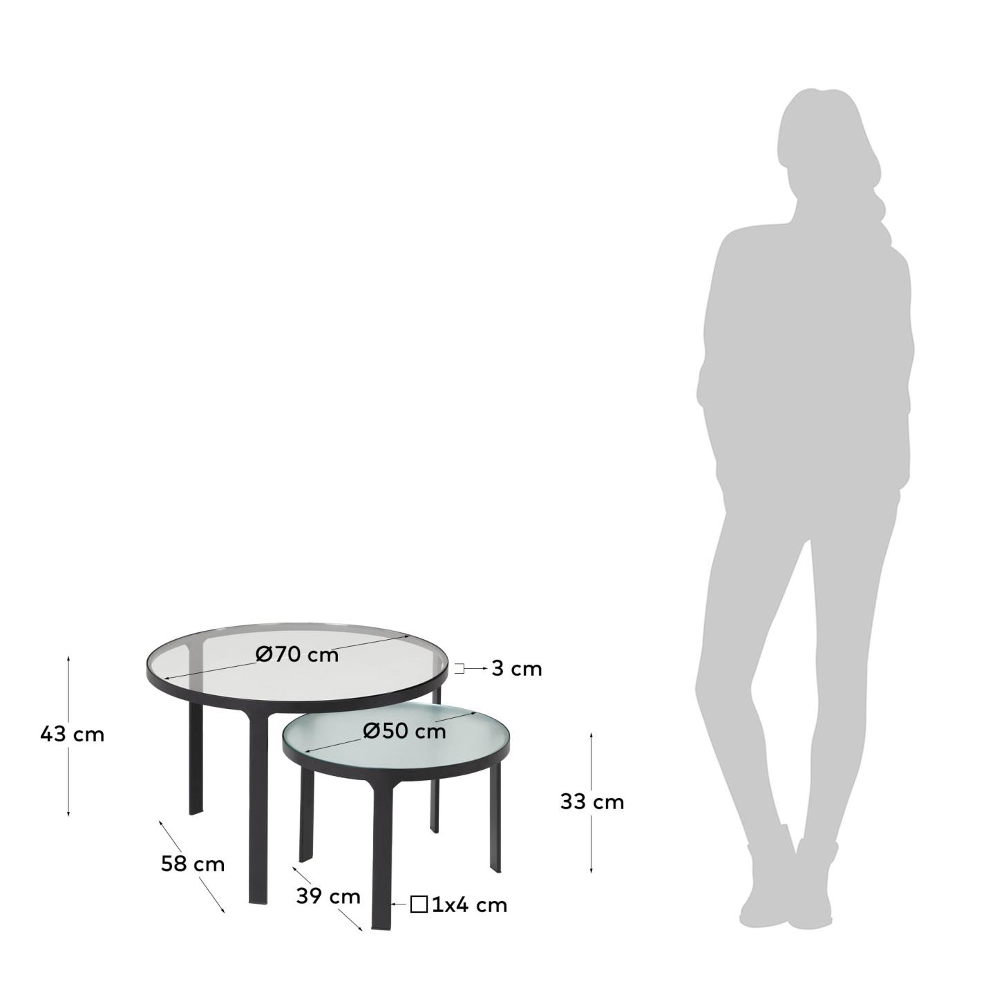 Verleihen Sie Ihrem Wohnzimmer mit dem Oni Set von Kave Home einen Hauch von Eleganz. Zwei vielseitige Beistelltische aus hochwertigem Glas (Ø 70 cm und Ø 50 cm) bieten Funktionalität und Stil.