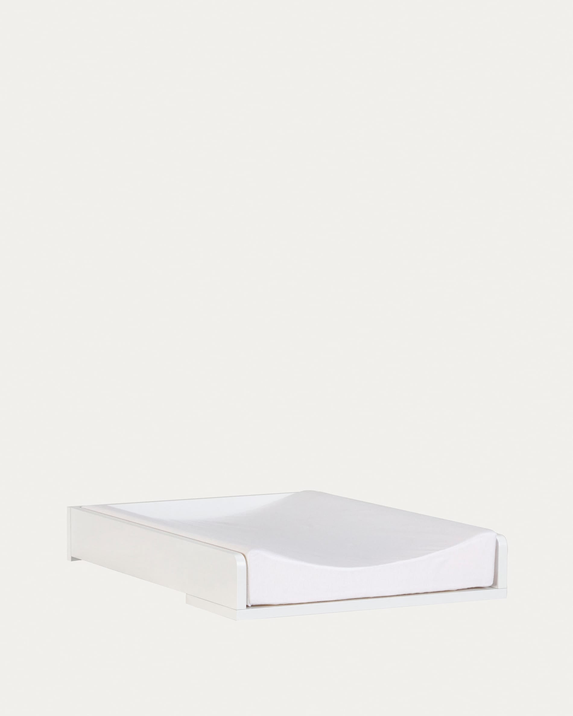 Praktischer Wickelaufsatz aus weissem MDF, 72x55 cm, von Kave Home. Perfekt für komfortables und sicheres Wickeln.