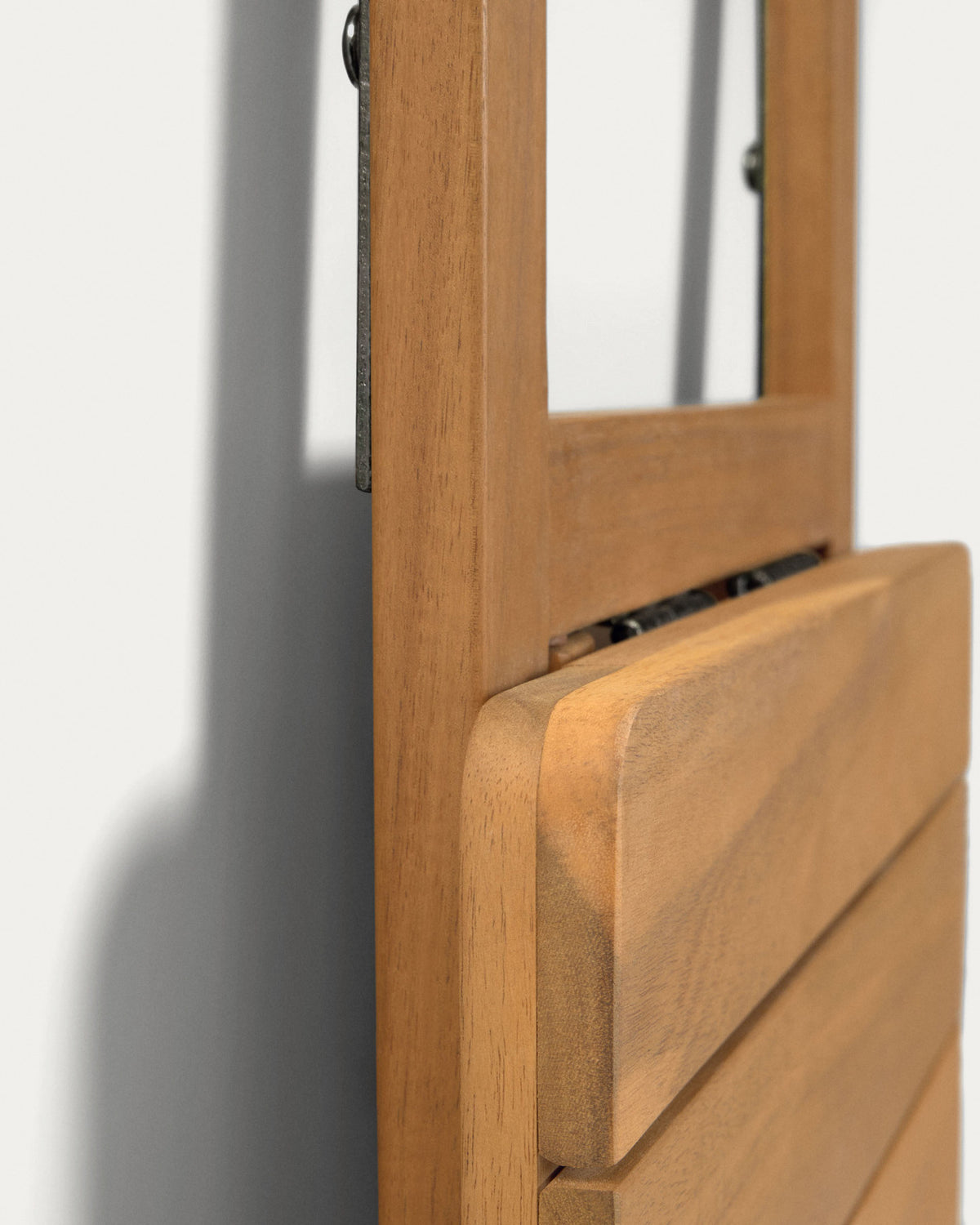 Amarilis Klapptisch für den Balkon aus massivem Akazienholz 40 x 42 cm FSC 100% in Natur, Braun präsentiert im Onlineshop von KAQTU Design AG. Beistelltisch Outdoor ist von Kave Home