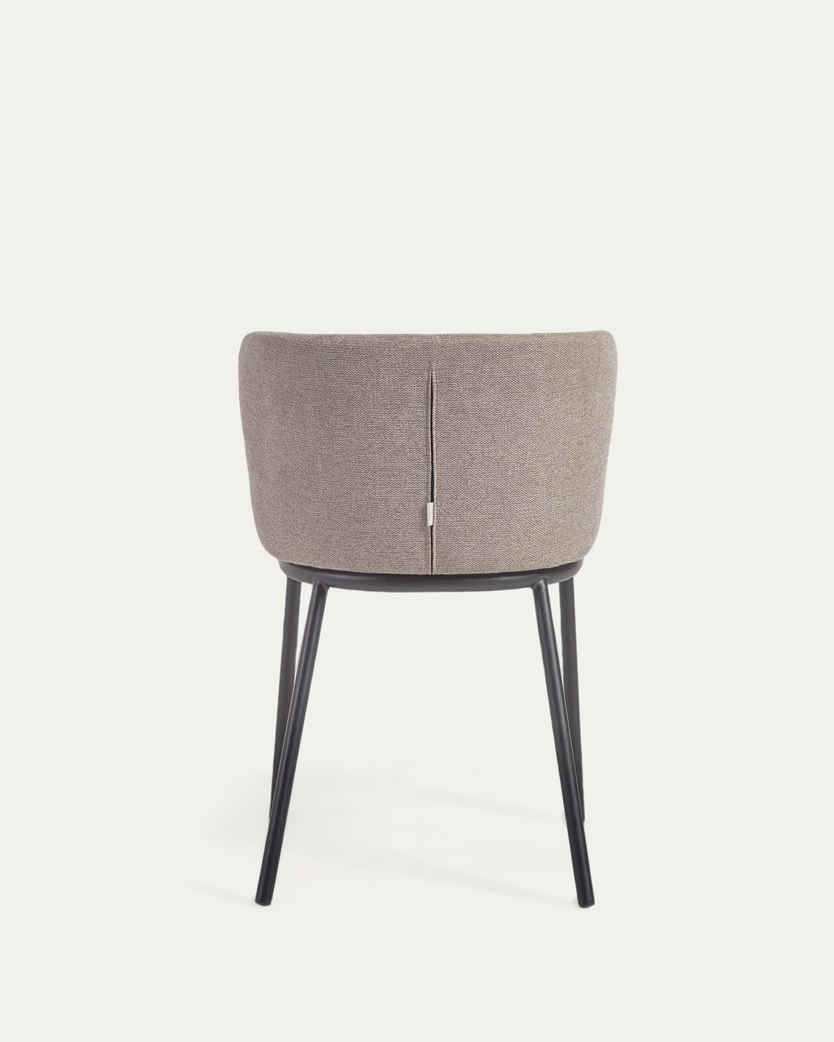 Ciselia Stuhl hellbraune Chenille und Stahlbeinen mit schwarzem Finish, FSC Mix Credit in Braun präsentiert im Onlineshop von KAQTU Design AG. Stuhl ist von Kave Home