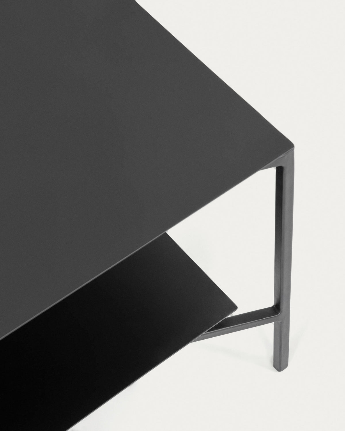 Azisi Couchtisch 140 x 60 cm in Schwarz präsentiert im Onlineshop von KAQTU Design AG. Couchtisch ist von Kave Home
