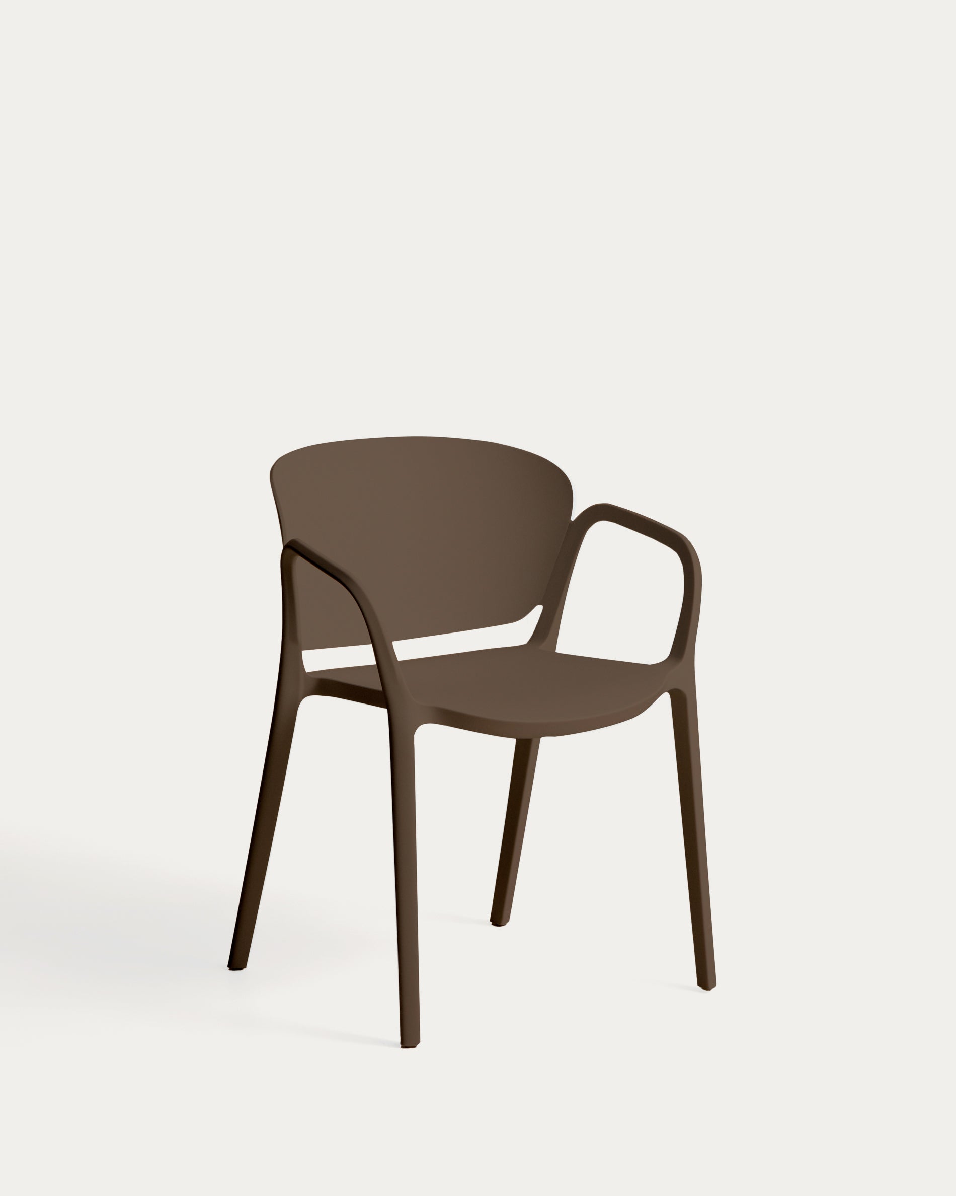 Stapelstuhl Ania in Dunkelbraun, zu 100 % für die Outdoor-Verwendung geeignet in Braun präsentiert im Onlineshop von KAQTU Design AG. Gartenstuhl ist von Kave Home