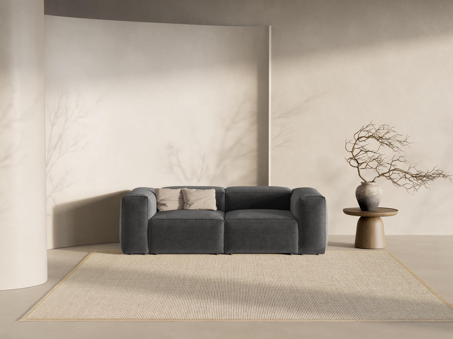 Bergamo Modular Sofa 2 Sitzer in Graphite-Liberty präsentiert im Onlineshop von KAQTU Design AG. 2er Sofa ist von Cosmopolitan Design