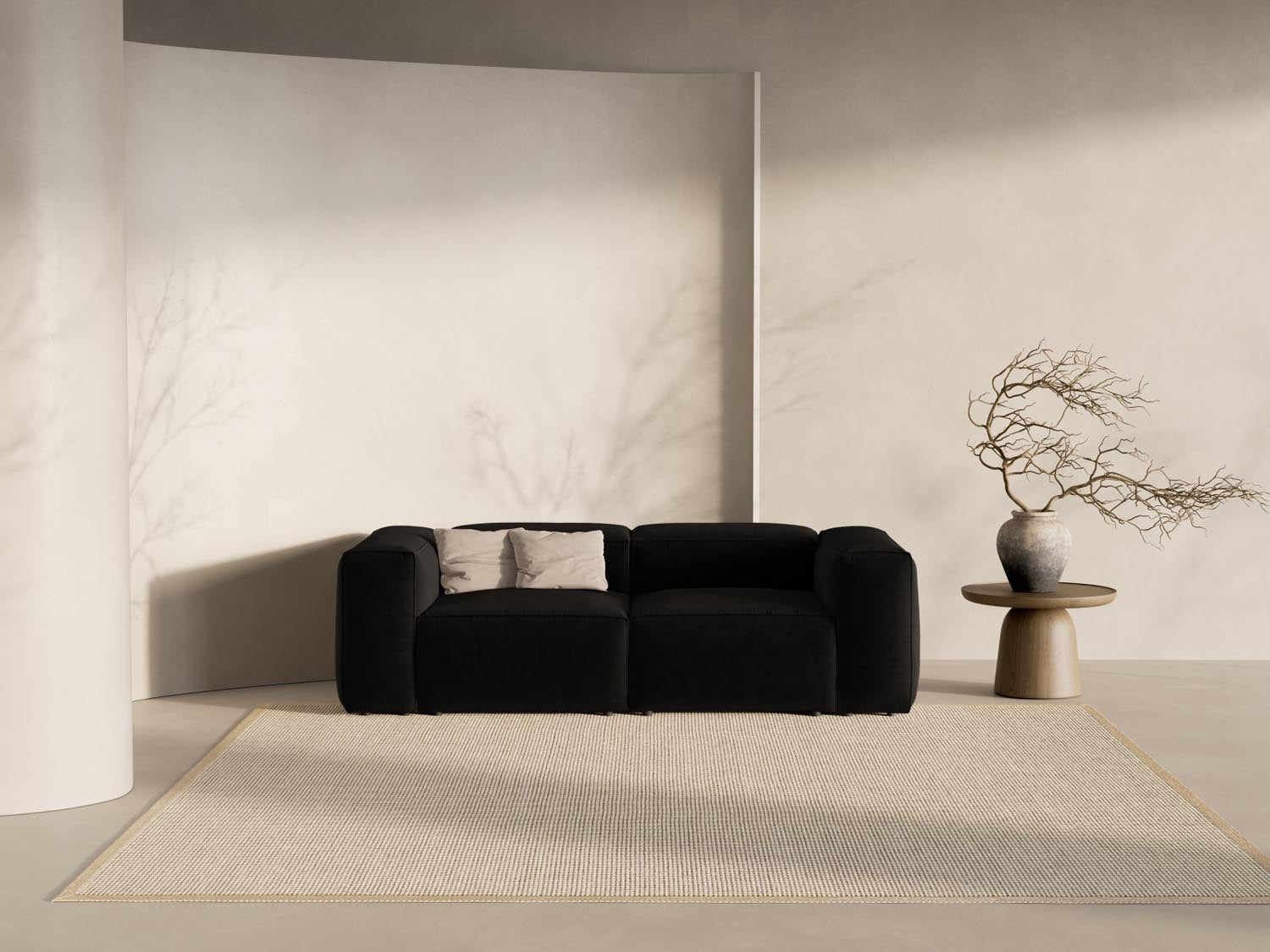 Bergamo Modular Sofa 2 Sitzer in Black-Liberty präsentiert im Onlineshop von KAQTU Design AG. 2er Sofa ist von Cosmopolitan Design