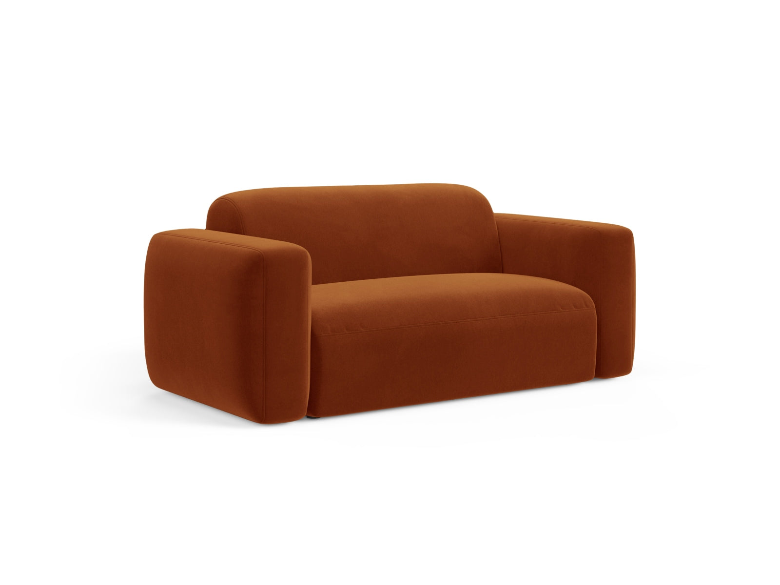 Elegantes Strino Velour 2-Sitzer Sofa in warmem Terracotta, ideal für stilvolle Wohnräume, präsentiert von Cosmopolitan Design.